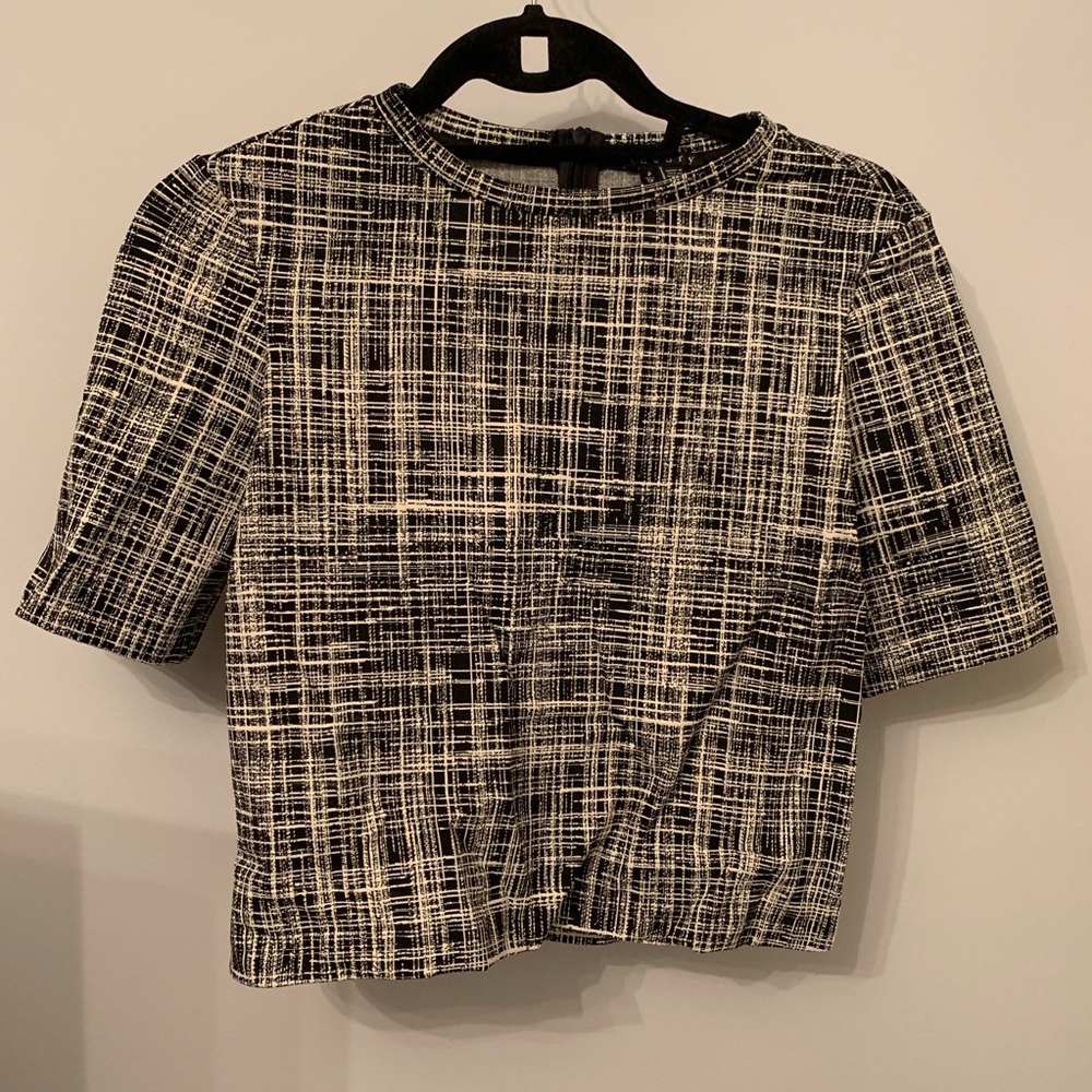 Theory Black & White Cropped short sleeve shirt